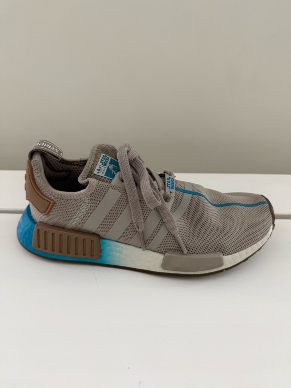 Adidas NMD R1 Star Wars Rey Women’s Size 7 Sneakers Boost Beige Blue